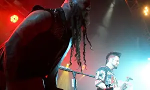 Опять 5 Finger Death Punch — это уже 10 Finger Death Punch
