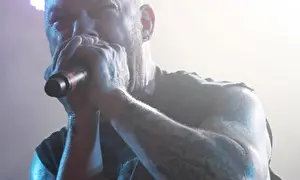 Опять 5 Finger Death Punch — это уже 10 Finger Death Punch