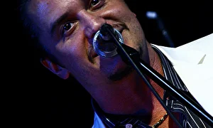Mike Patton: Под солнцем Тосканы