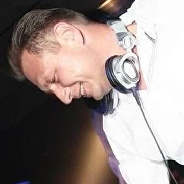 DJ SAZONOV