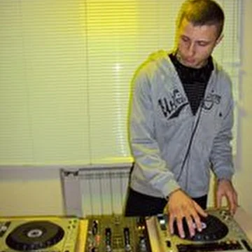 Dj DyXa