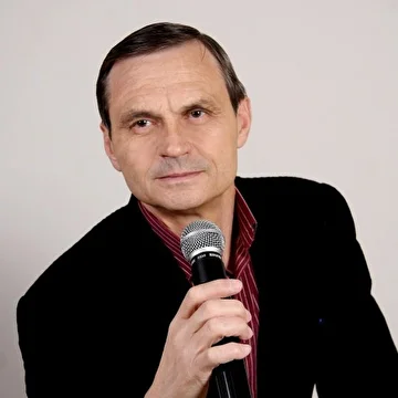 Евгений Жуков