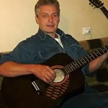 Андрей Лихарев