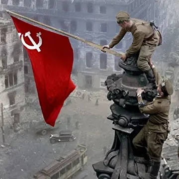 В гостях у Галины Тихоновской