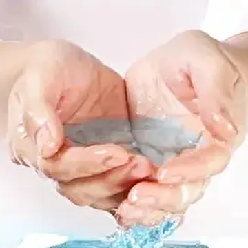 Михаил Левин