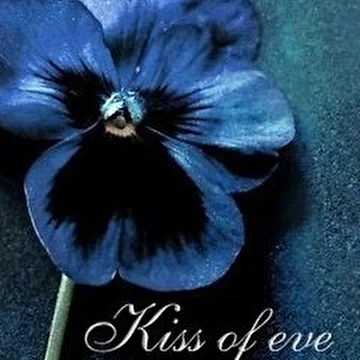 Kiss of eve