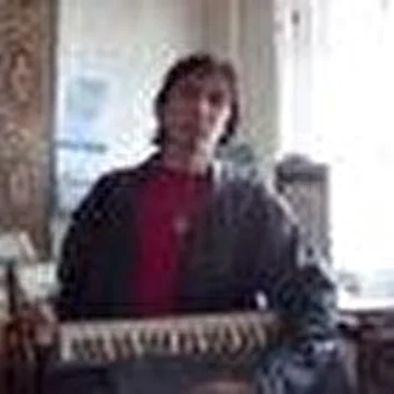 Роберт Султанов