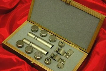 Конденсаторный нструментальный микрофон Октава МК-012 с тремя сменными капсюлями. Идеален для записи акустических музыкальных инструментов
