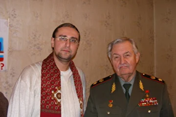 Василий Козлов и генерал Валентин Варенников (2007)