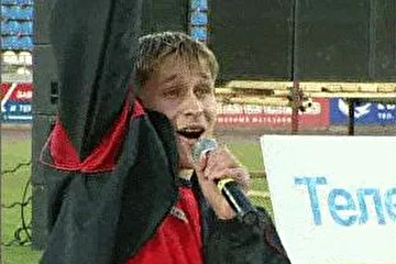Концерт не стадионе. Весна 2002