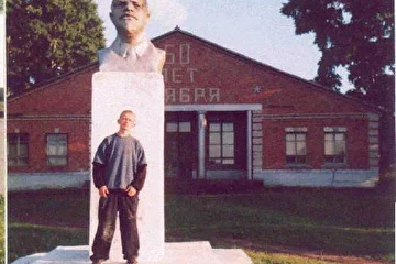 С дедушкой Лениным