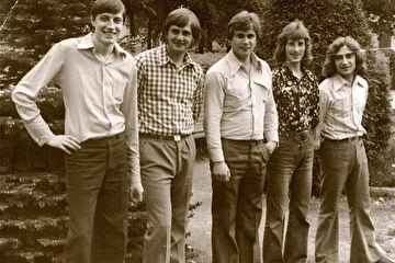 ВИА "Зоркапад" - Могилёв - 1978 год. Слева направо: Валерий Бобров, Виктор Поздняков, Евгений Никитин, Виктор Ипатович, Яков Крумер. 