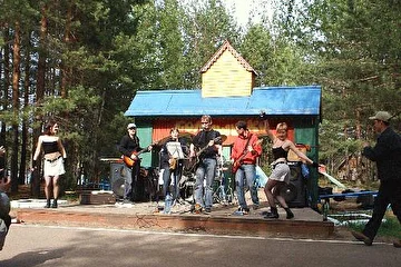 Выступление на базе "Русь", при этом к нам присединились в качестве аниматоров 2 девушки из "Легиона"