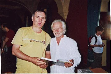 С Маноло Санлукаром
На фестивале в Кордове, июль 2007 г.
Con Manolo Sanlucar
En Festival de Cordoba
Julio de 2007