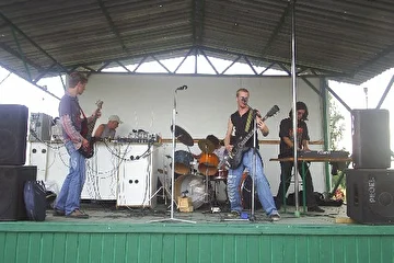 Рок-фестиваль 16 июля 2006 г. в кафе "Легенда" (Лесосибирск)