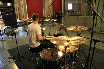 Recording drums. Excite