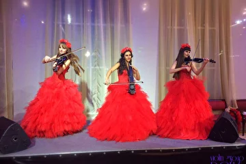 Электроскрипачки Violin Group DOLLS в Театре Кукол