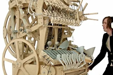 Marble Machine (Мраморная машина)