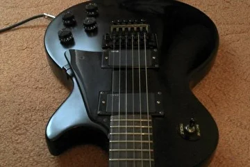 Epiphone Les Paul Goth-good metal axe!Classic Les Paul with floyd&EMG Wylde Set!
SOLD.