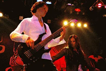 Live in "R-club" 10.04.2006
