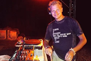DJ STRYKER