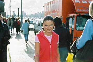 www.leona.su - официальный сайт
www.leonastar.narod.ru - фан сайт