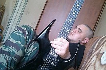 Сорокин Александр -гитара, вокал, основатель группы