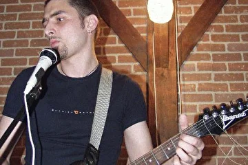 Пел и Давид Кочиев - новый гитарист группы