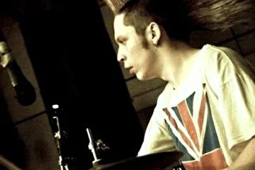 Сайт: http://indulgencia.ucoz.ru/
Вконакте: http://vkontakte.ru/club1119953
MySpace: http://www.myspace.com/indulgencia