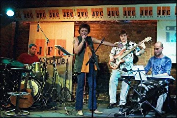During the jam session after the concert.