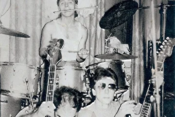 1987г.