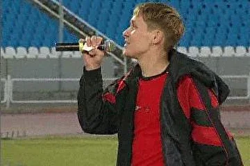 Концерт на стадионе. Весна 2002