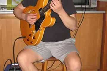 Купил себе новый инструмент - реплику Gibson ES-335 от Tokai.