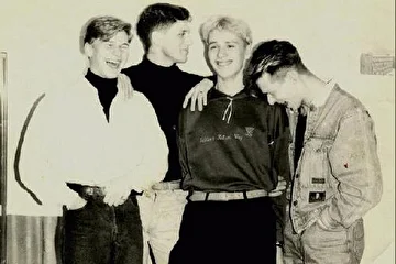 слева-направо: Резуник В., Толстов И., Тучков М., Алексеев Д. (1992)