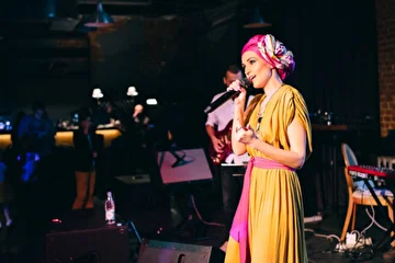 Певица XENA (Ксена) на презентации дебютного альбома «Ксенофаризм» в ресторанбаре «Fassbinder».
www.xenamusic.ru
#xenamusic @xenamusic