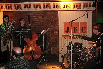 Miцне Band, Гастроли в Санкт - Петербурге, JFC - JazzClub 2008
Роман Соколов, Александр Чарский, Андрей Иванов