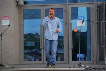 Концерт, посвящённый Дню семьи, любви и верности!
ДК "Оренбуржье" (8.07.2012)