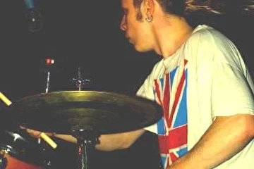 Сайт: http://indulgencia.ucoz.ru/
Вконакте: http://vkontakte.ru/club1119953
MySpace: http://www.myspace.com/indulgencia