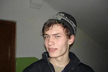 В подъезде