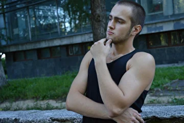 Гриха Петров

Griha Petrov