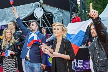 Габриэль Аларес - Александра Белякова - Алексей Голубев - Полина Гагарина - Александр Поздняков - Красная дорожка - Церемония открытия - Евровидение 2015 - Вена.