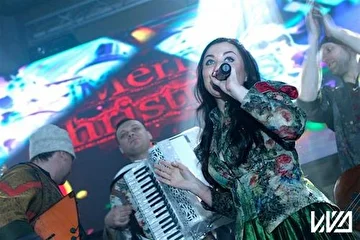 Масленица от Russian Kolbussian в клубе VivaNight, Geisenfeld. #russiankolbussian #рашенколбашен #vivanight #disco #club #bavaria #germany #russian #party #geisenfeld #europe #tour #гастроли #русскаядискотека #бавария #балалайка