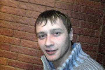 Тусовщик какого поискать еще надо и хер найдешь.