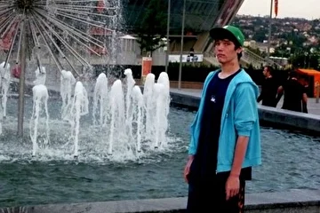Донбасс арена...вообще 2011 год был веселый,засосы не скрываю!!