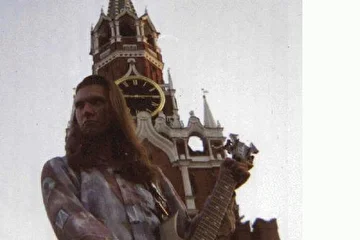 Макс со своим B.C.Rich.