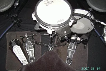v drum unit, 2 bass pedal mechanism