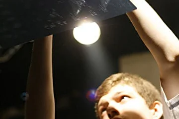 На фото: Орландо Олегович Блблблум, выступление в клубе «Мастерская» на «Princeton Plainsboro Party». Дата: 31.03.2009.