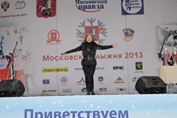 Московская лыжня 2013: на сцене певица, автор песен Ирина Кольба