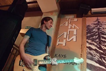 Денис Дьяконов - гитара, аранжировки, группа Фронт