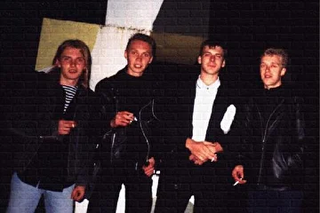 Сентябрь 2003 г. Слева направо: Александр "Фил" Сирота, Паша Лю Рок-н-ролл, Иван "Чик" Чикиш, Роман Пискун.
